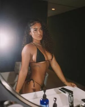 Malaika Terry / malaikaterry / malaikaterryy nude photo #0212