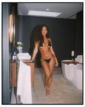 Malaika Terry / malaikaterry / malaikaterryy nude photo #0218