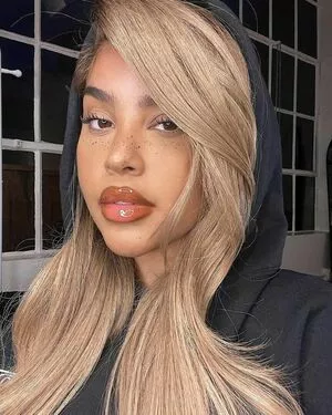 Malaika Terry / malaikaterry / malaikaterryy nude photo #0233