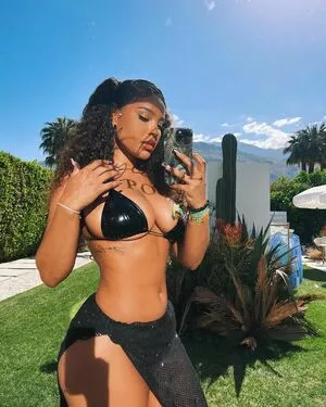 Malaika Terry / malaikaterry / malaikaterryy nude photo #0257