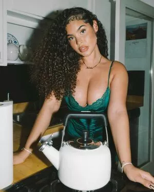 Malaika Terry / malaikaterry / malaikaterryy nude photo #0335