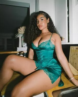 Malaika Terry / malaikaterry / malaikaterryy nude photo #0336