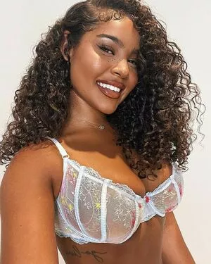 Malaika Terry / malaikaterry / malaikaterryy nude photo #0345