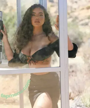 Malaika Terry / malaikaterry / malaikaterryy nude photo #0650