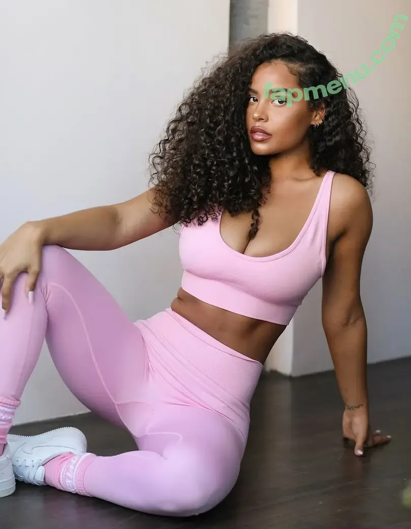 Malaika Terry nude photo #0683 (malaikaterry / malaikaterryy)