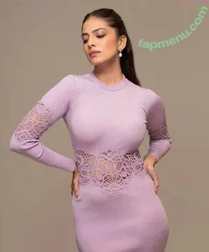 Malavika Mohanan / malavikamohanan_ nude photo #0123