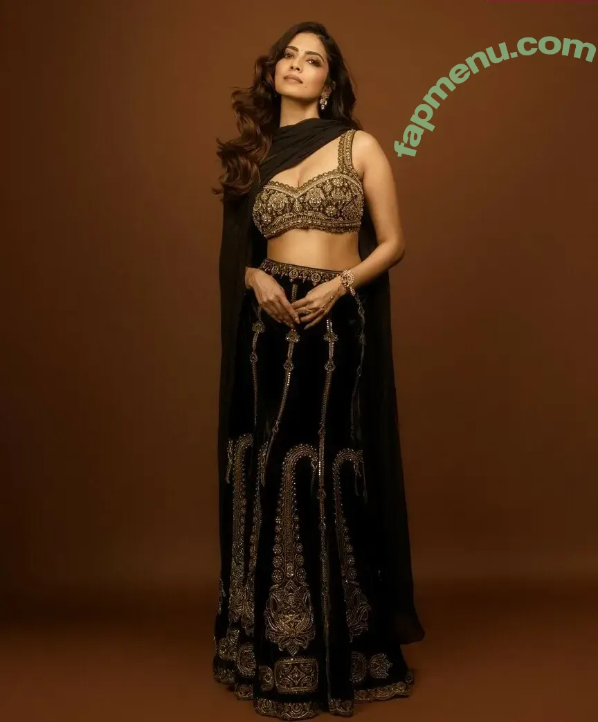 Malavika Mohanan nude photo #0109 (malavikamohanan_)