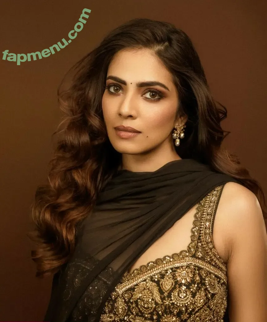 Malavika Mohanan nude photo #0111 (malavikamohanan_)