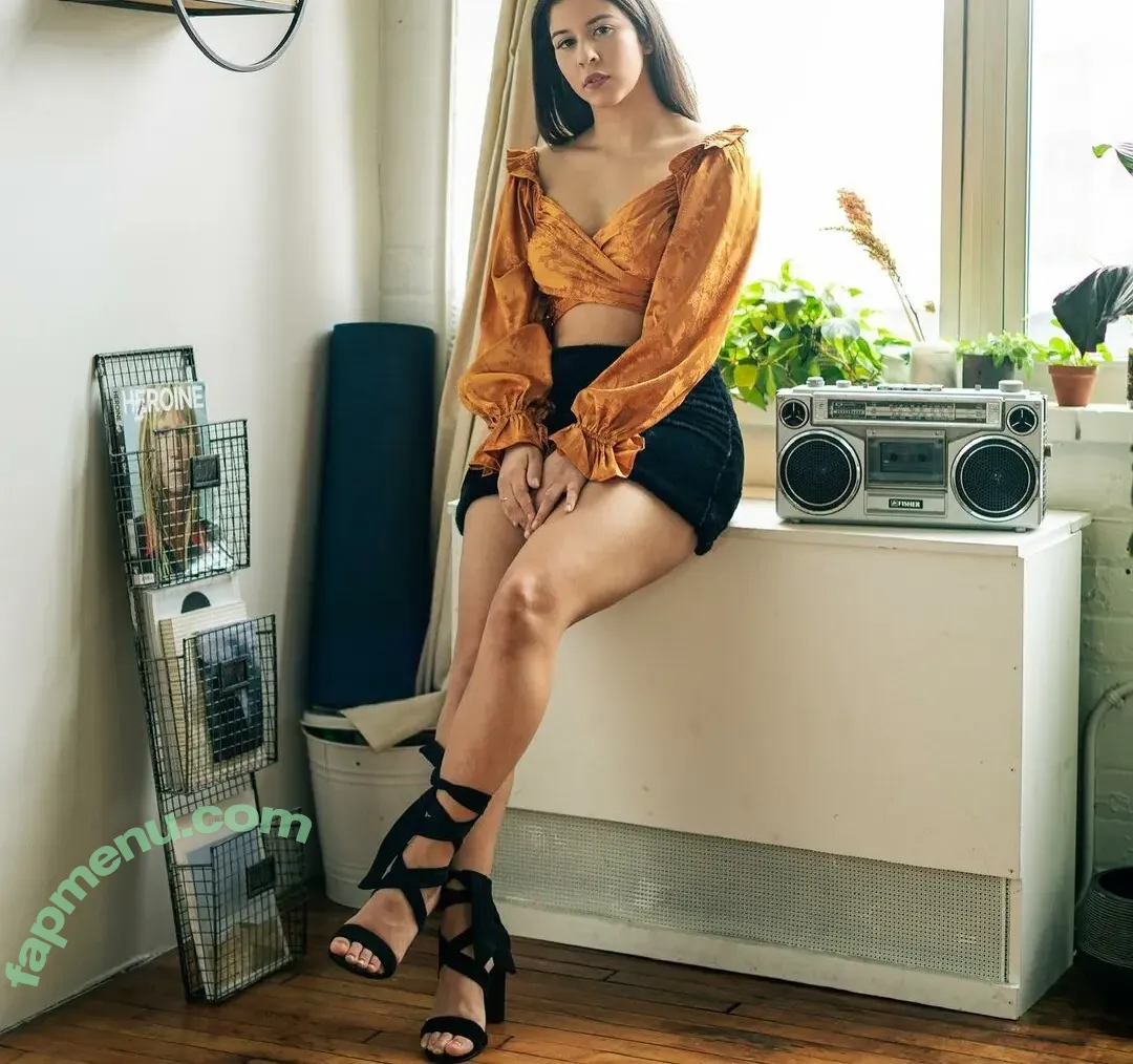 Maleni Cruz nude photo #0397 (malenicruz)