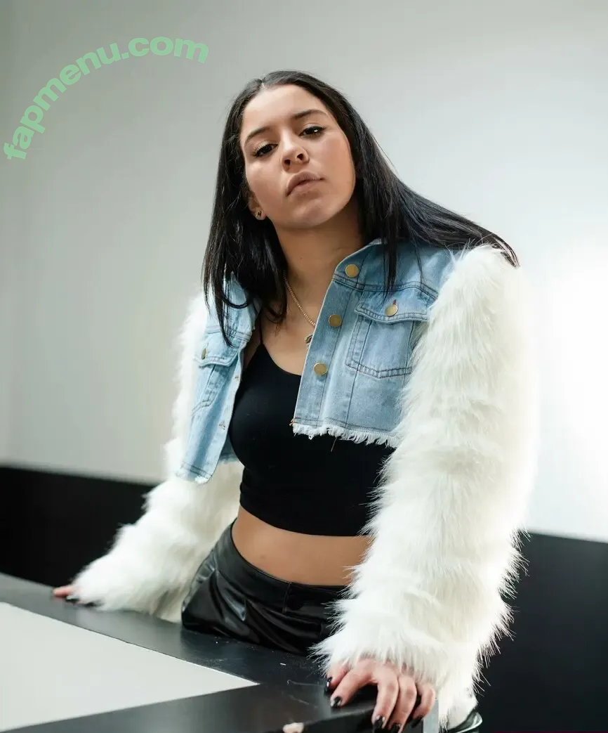 Maleni Cruz nude photo #0407 (malenicruz)