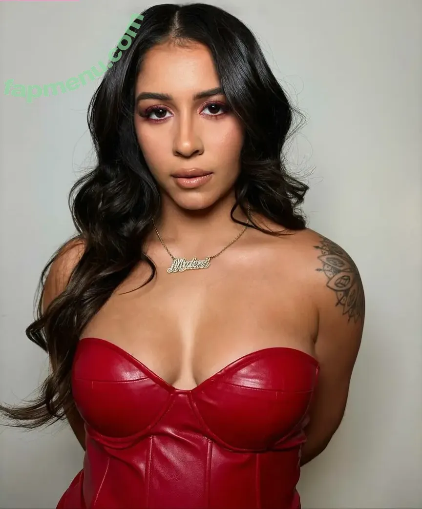 Maleni Cruz nude photo #0434 (malenicruz)