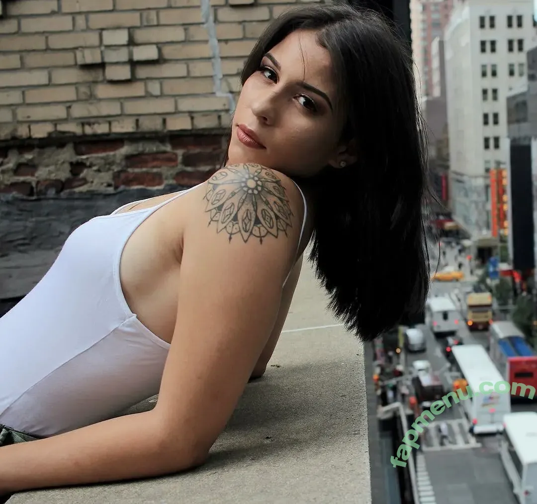 Maleni Cruz nude photo #0530 (malenicruz)