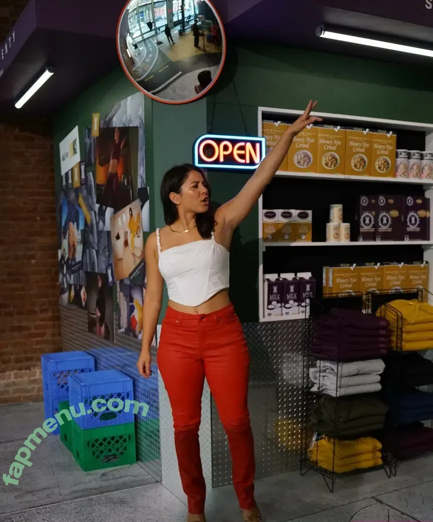 Maleni Cruz nude photo #0545 (malenicruz)