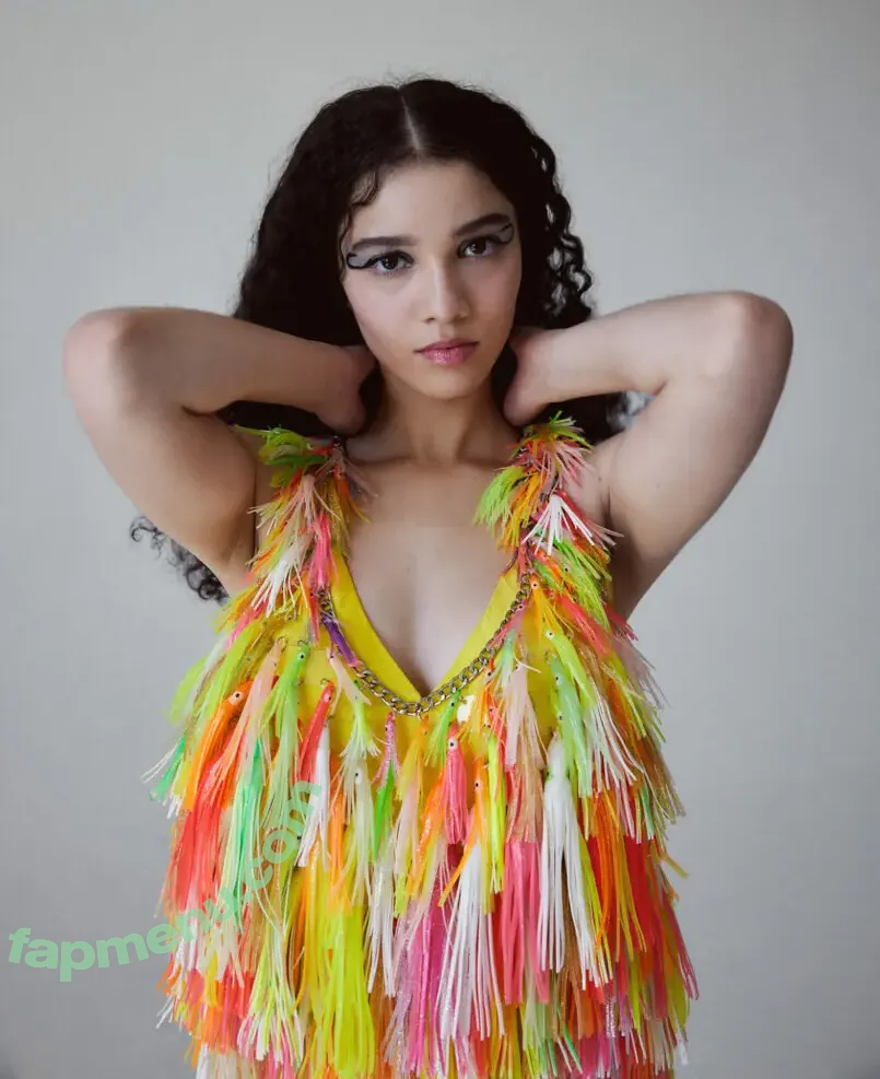 Malia Baker nude photo #0043 (maliabakermsb)