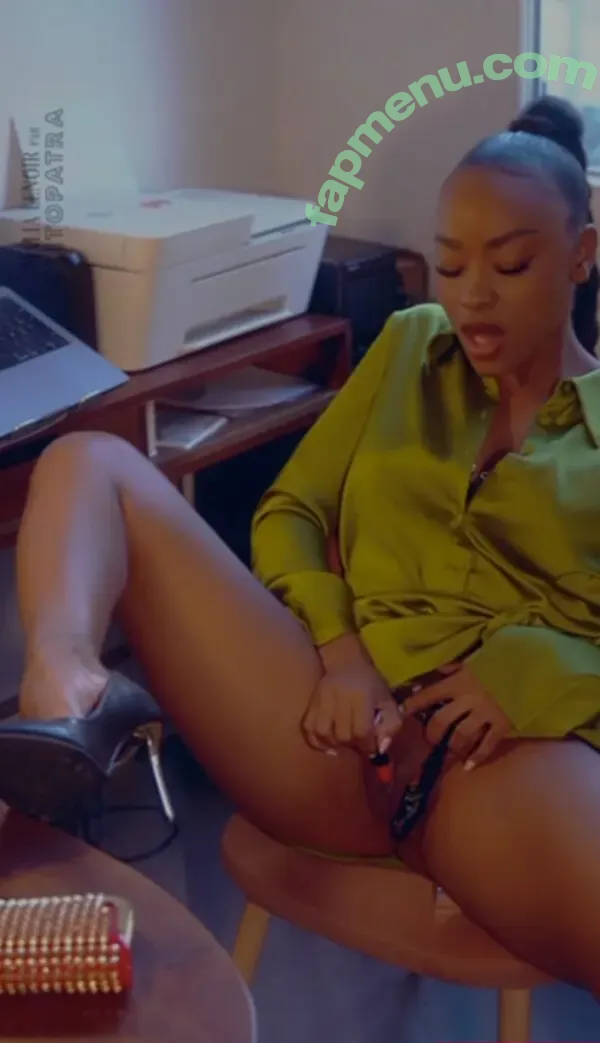 Malia Lenoir nude photo #0139 (malialenoir)