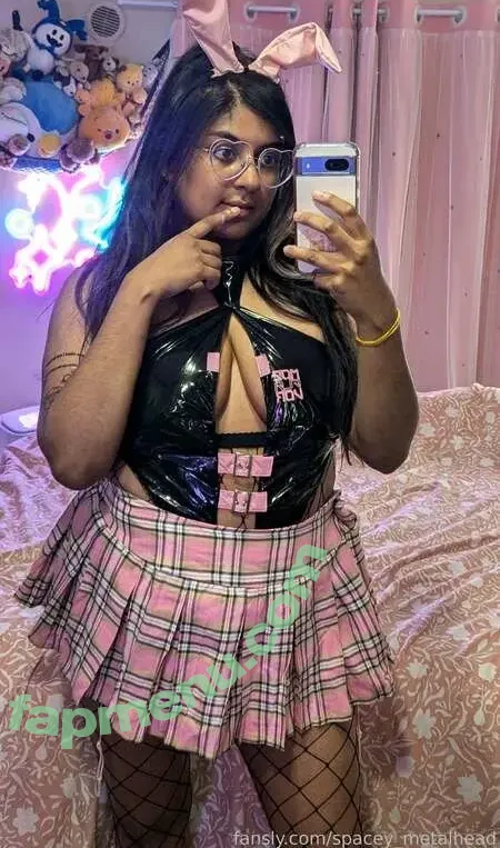 Malika nude photo #0193 (malikaplays / spacey_metalhead)