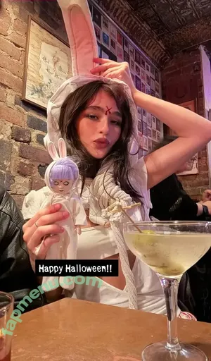 Malina Weissman / malinaweissman nude photo #0411