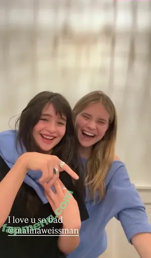 Malina Weissman / malinaweissman nude photo #0442