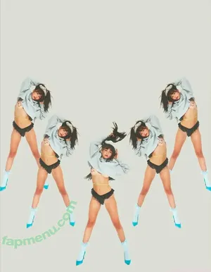 Malina Weissman / malinaweissman nude photo #0471