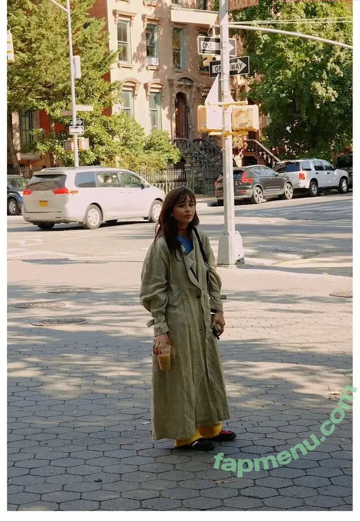 Malina Weissman nude photo #0419 (malinaweissman)