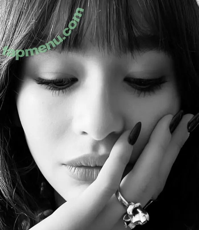 Malina Weissman nude photo #0422 (malinaweissman)