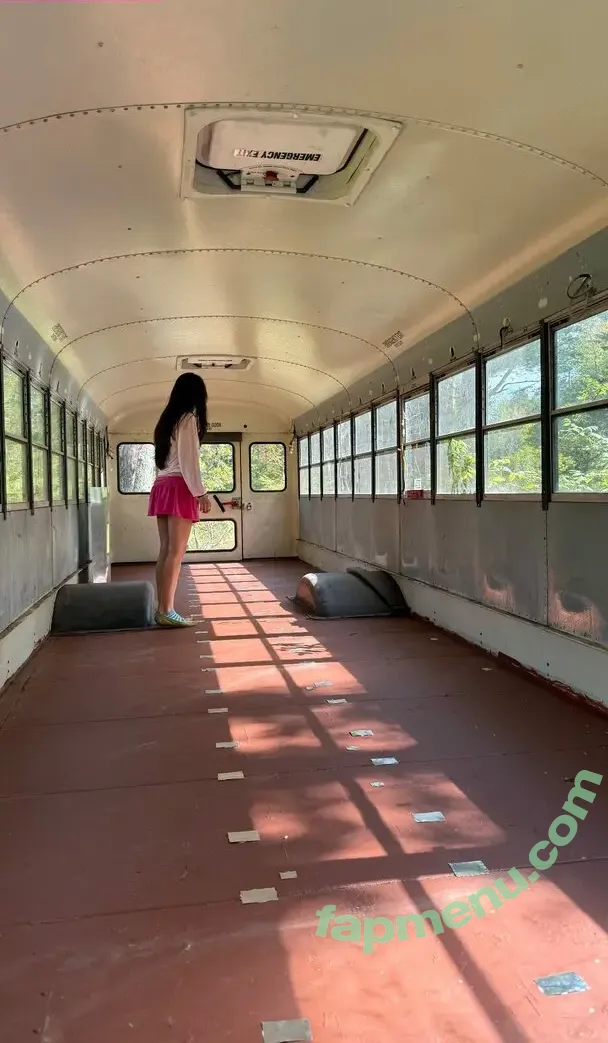 Malina Weissman nude photo #0428 (malinaweissman)