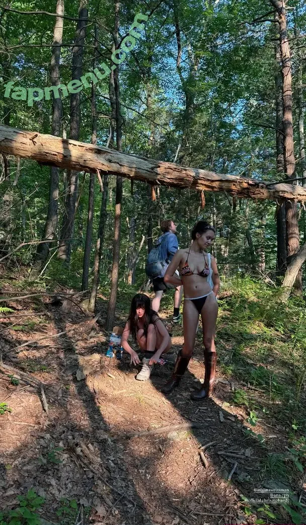 Malina Weissman nude photo #0440 (malinaweissman)