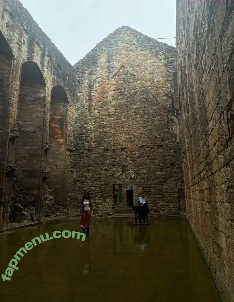 Malina Weissman nude photo #0445 (malinaweissman)