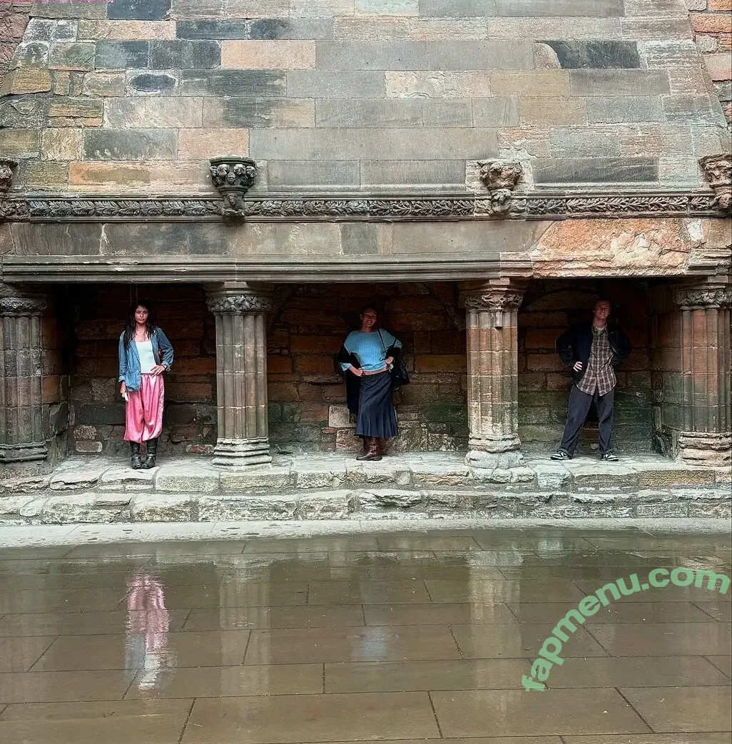 Malina Weissman nude photo #0449 (malinaweissman)