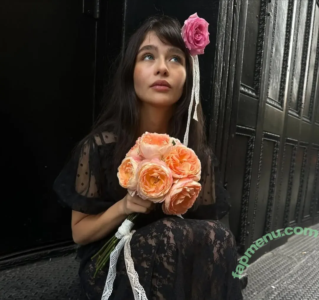 Malina Weissman nude photo #0457 (malinaweissman)