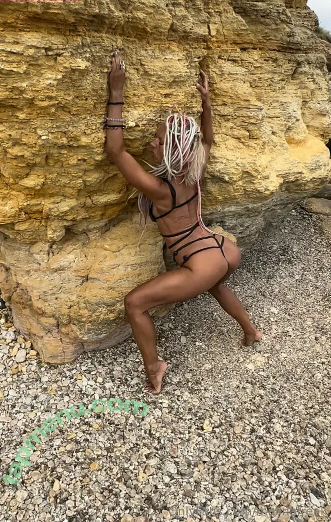 malinafreak nude photo #0080 (malinafreak)