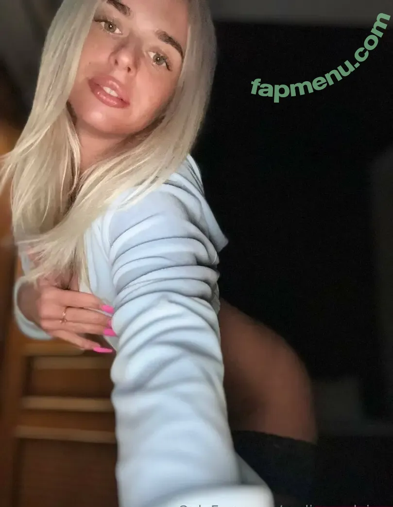 malinamalvina nude photo #0040 (malinamalvina)