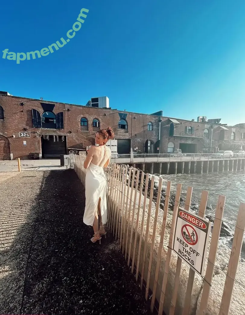 Malley Doherty nude photo #0053 (malley.doherty / malleydoherty)