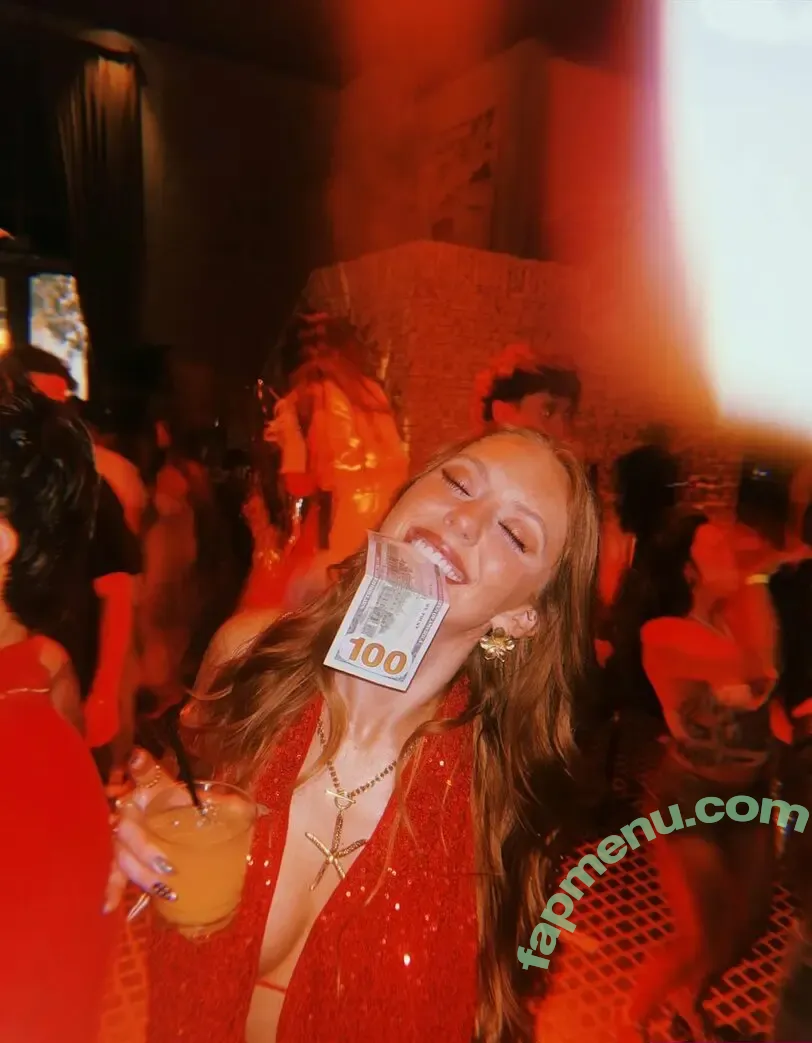 Malley Doherty nude photo #0078 (malley.doherty / malleydoherty)