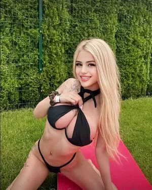 maltihoneyy / maltdisney nude photo #0399