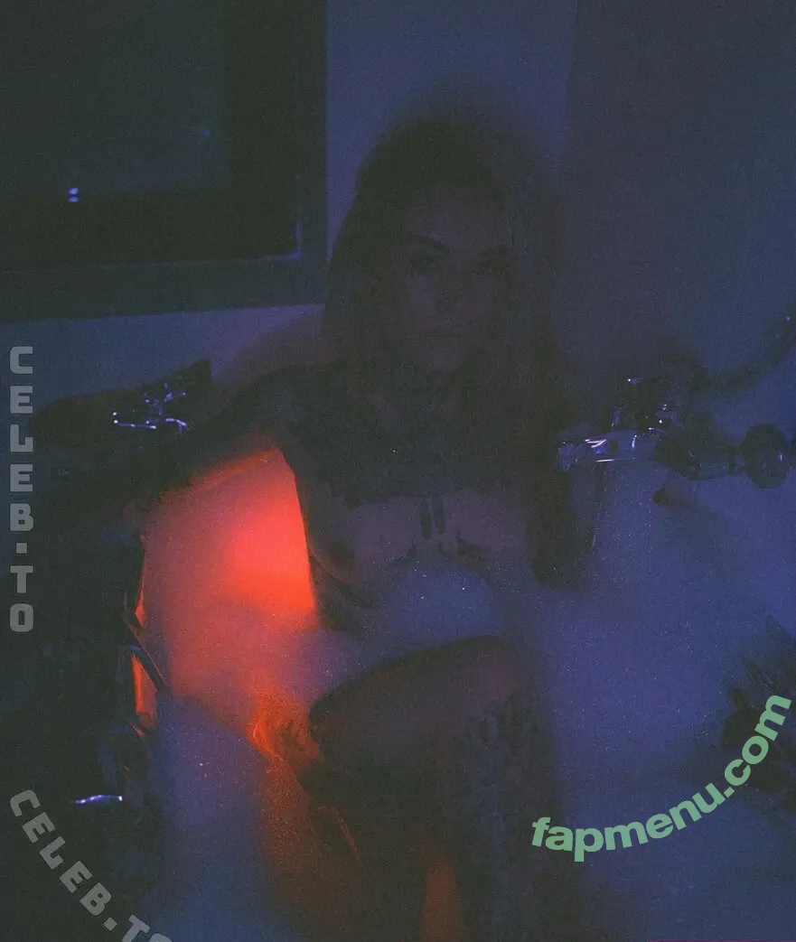 Maluis nude photo #0014 (maluis__ / stefantanz)