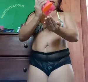 Maluquinha Dinha / maluquinhadinhaofc nude photo #0094