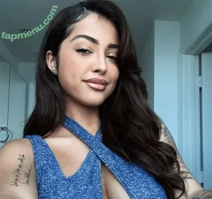  nude photo #0004
