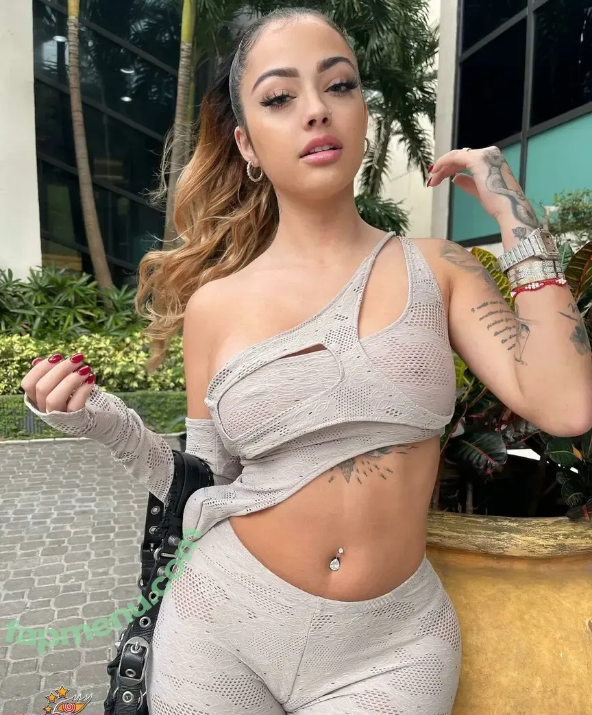 Malutrevejo nude photo #0016 (Malutrevejo)