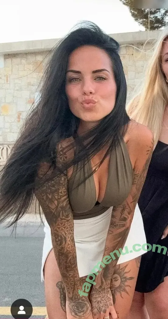 malvareezz nude photo #0162 (malvareezz)