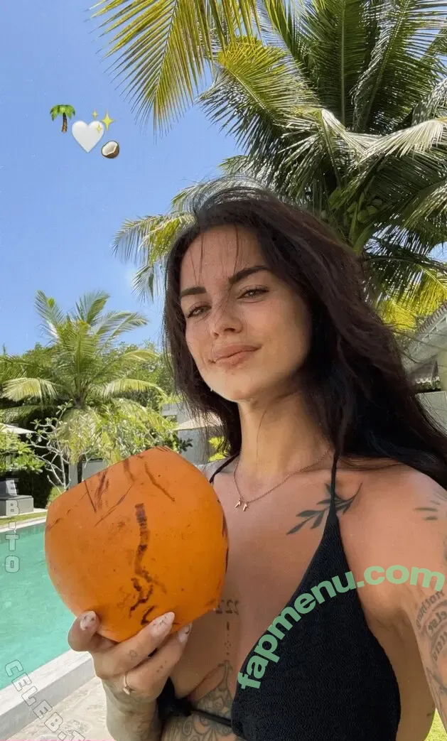 malvareezz nude photo #0173 (malvareezz)