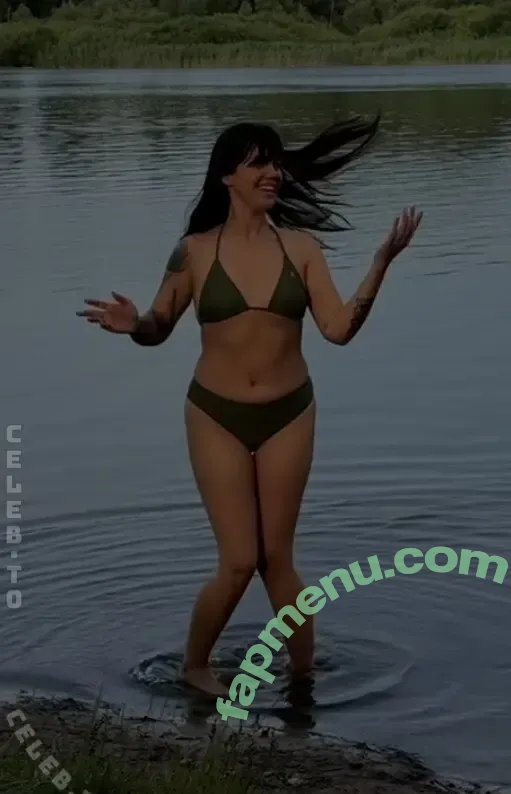 Malwanne nude photo #0141 (Malwanne)