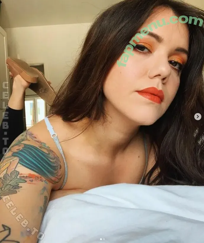 Malwanne nude photo #0152 (Malwanne)