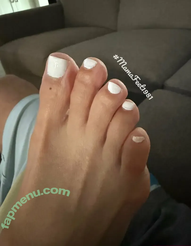 mamafeet1981 nude photo #0039 (mamafeet1981)