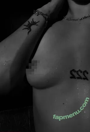  nude photo #0011