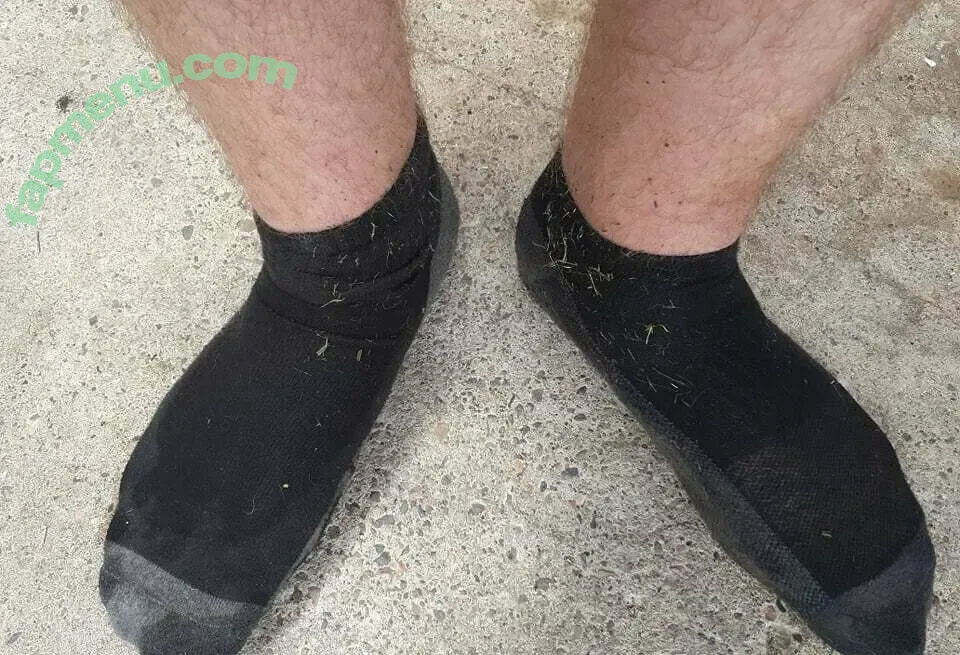 manbearfeet nude photo #0002 (manbearfeet)