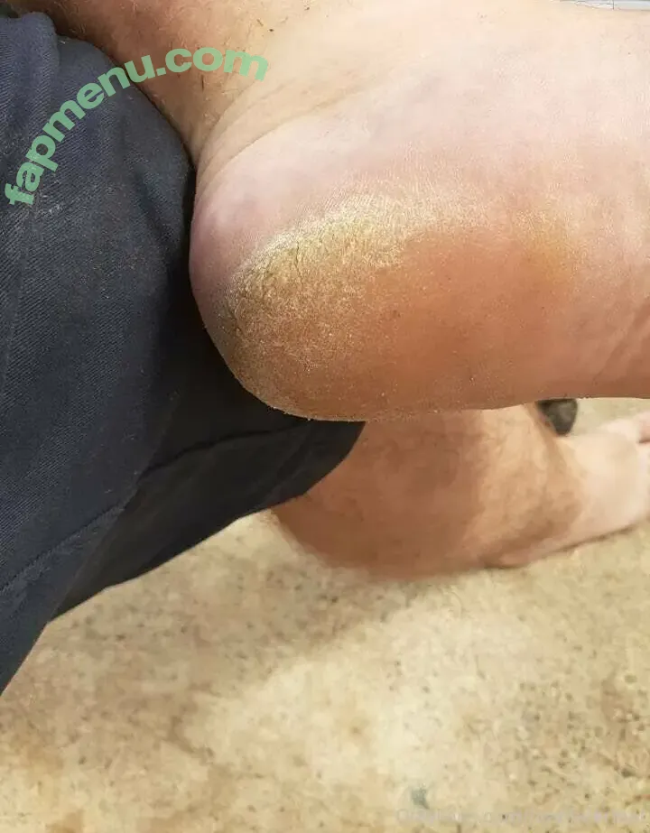 manbearfeet nude photo #0007 (manbearfeet)