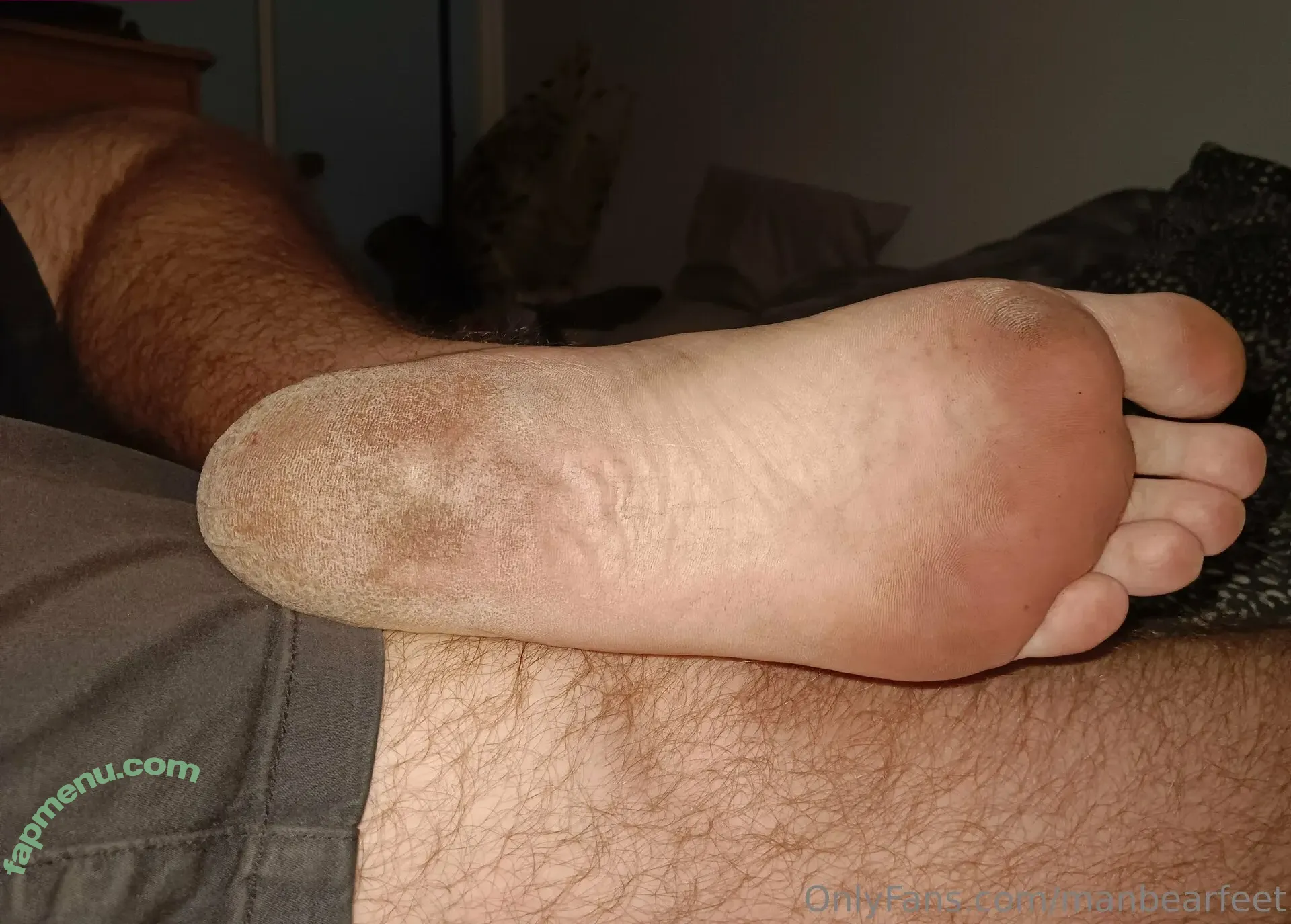 manbearfeet nude photo #0013 (manbearfeet)