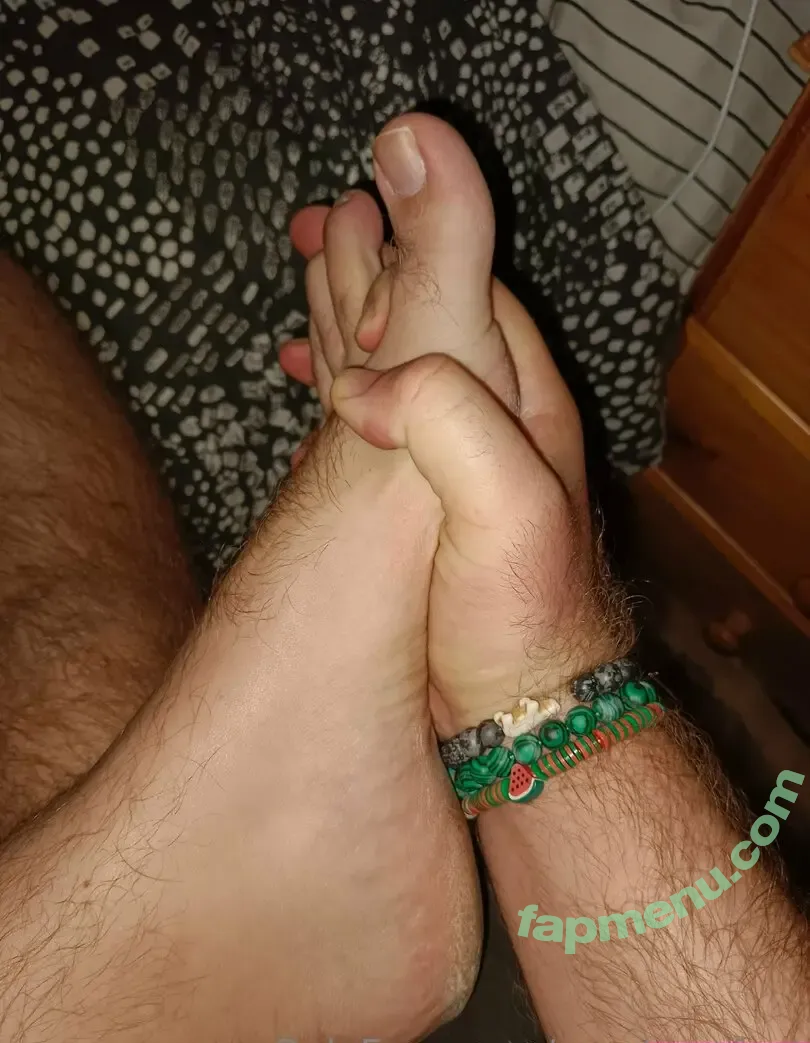 manbearfeet nude photo #0014 (manbearfeet)
