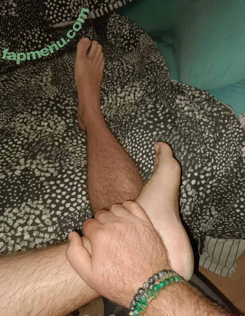 manbearfeet nude photo #0015 (manbearfeet)